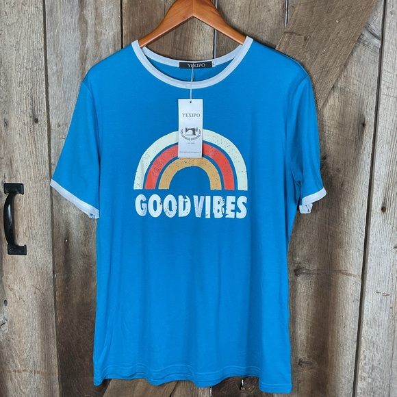 Tops - Good Vibes Women’s Graphic T-Shirt Size XL NWT